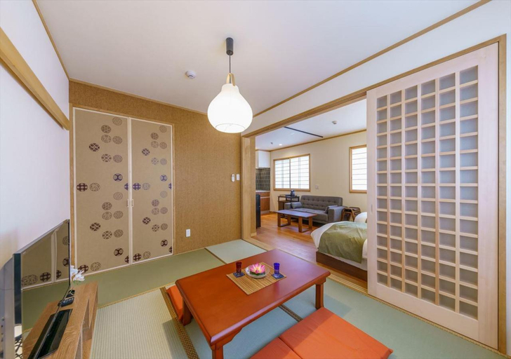 Bedroom 2, Yadoya Fukurou, Taitō