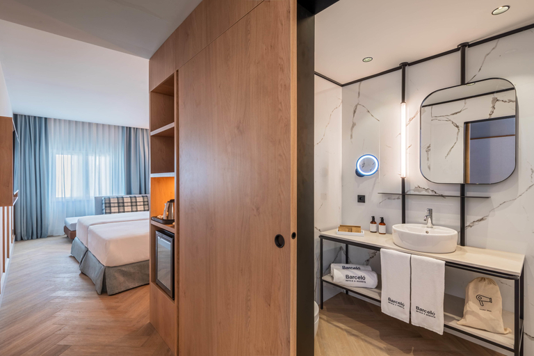 Bathroom 4, Felipe IV, Valladolid