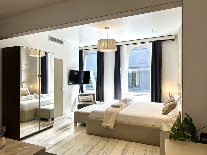Others 1, Room Home Stay, London