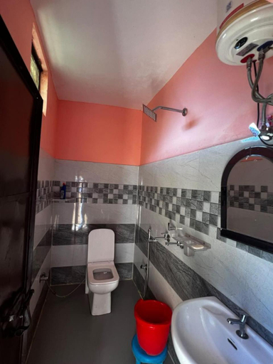 Bathroom 3, Prince Homestay & Restaurant, Rudraprayag
