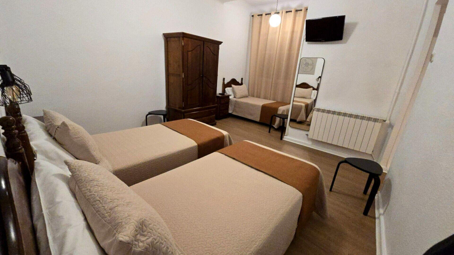 Bedroom 3, Hostal Prada, Madrid