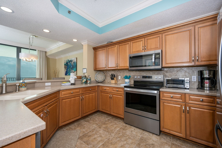Private kitchen 5, Phoenix Ix 1002 2 Bedroom Condo, Escambia
