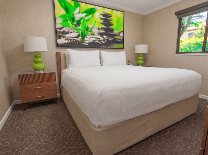 Bedroom 3, Creekside Inn, Santa Clara