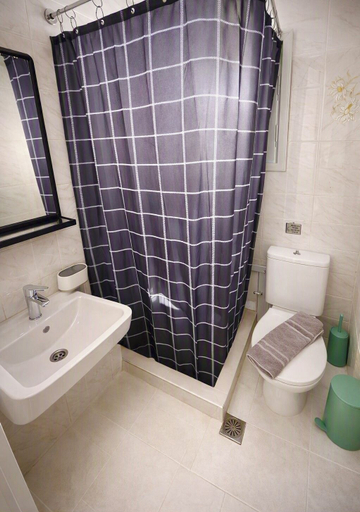 Bathroom 5, Zacharakis Studios, South Aegean