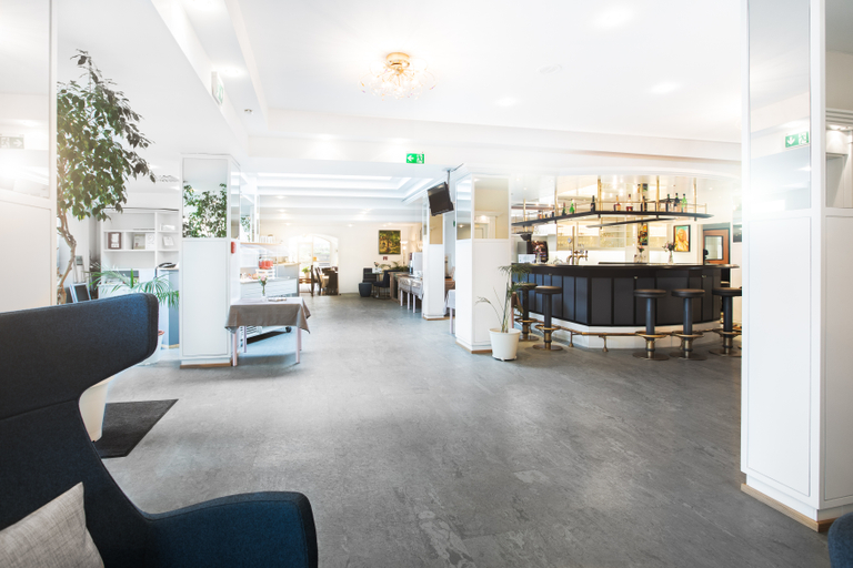 Public Area, Hotel Restaurant Höldrichsmühle, Mödling