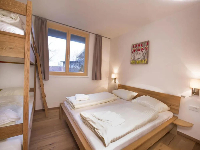 Room 5, Bright Apartment With Garden for 8, Zell am See