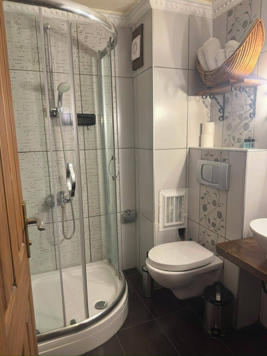 Bathroom 5, Sphendon Hotel, Fatih