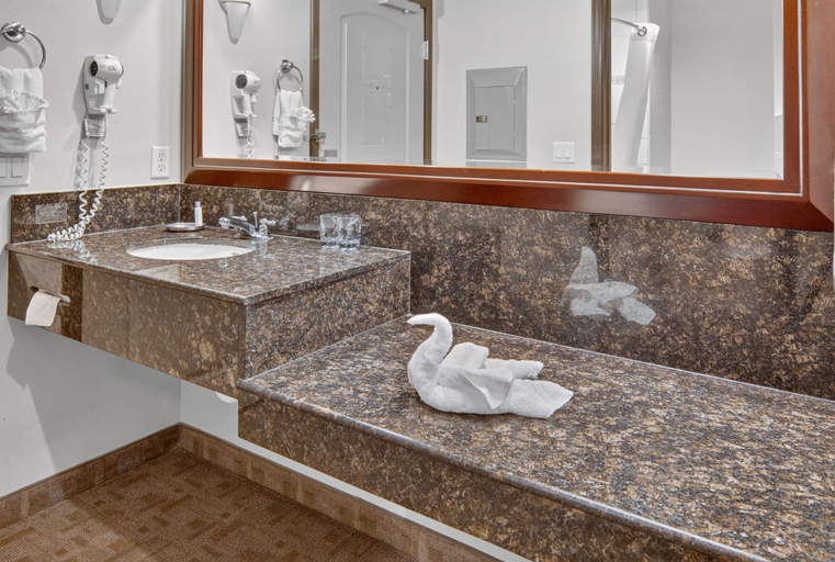 Bathroom 4, Hawthorn Extended Stay by Wyndham Killeen, Bell