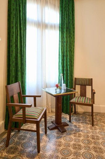 Others 5, Hotel Le Nord-Pinus, Bouches-du-Rhône