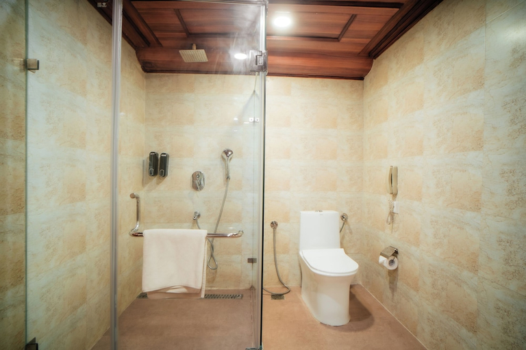 Bathroom 4, Chokhi Dhani the Palace Hotel, Jaisalmer