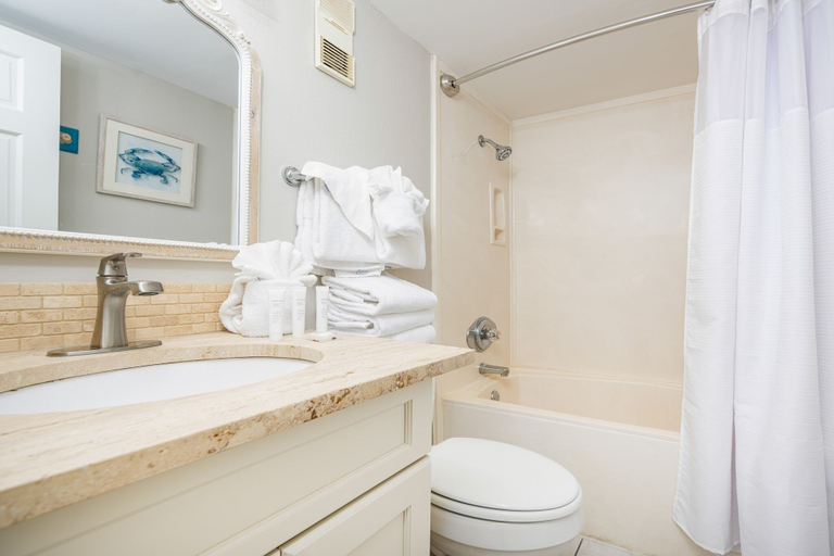 Bathroom 3, Island Winds East 604 1 Bedroom Condo, Baldwin