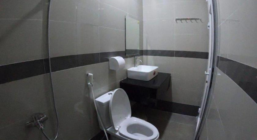 Bathroom, Ha Khoa Hotel Da Lat, Đà Lạt