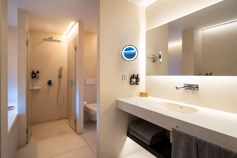 Bathroom 5, INNSiDE by Meliá Alicante Porta Maris, Alicante