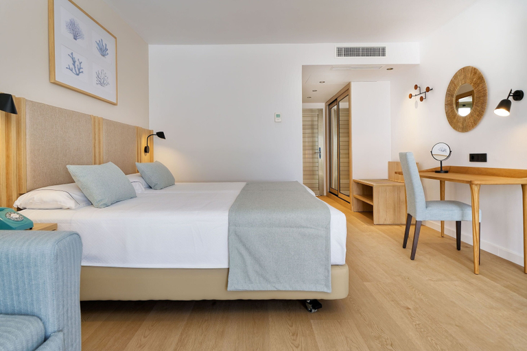 Bedroom 3, Hotel Las Costas, Las Palmas