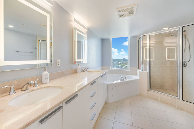 Bathroom 3, A Breathtaking Oceanview - High Rise Luxury Condo, Miami-Dade