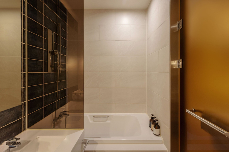 Bathroom 5, NewCZ Gwangan Hotel, Suyeong