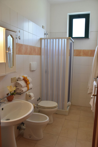Bathroom 5, Villaggio Artemide, Messina