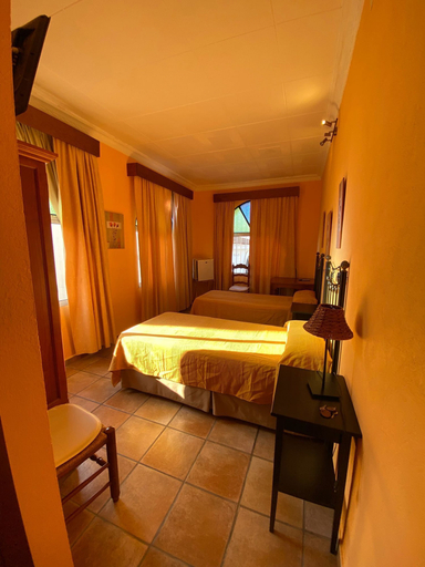 Bedroom 2, Hostal Rural Las Lomas, Huelva