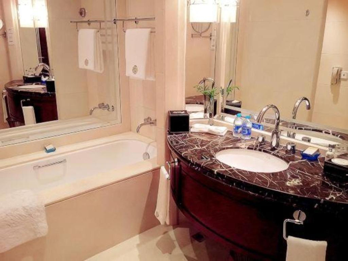 Bathroom 5, Longqi Jianguo Hotel Kunshan, Suzhou