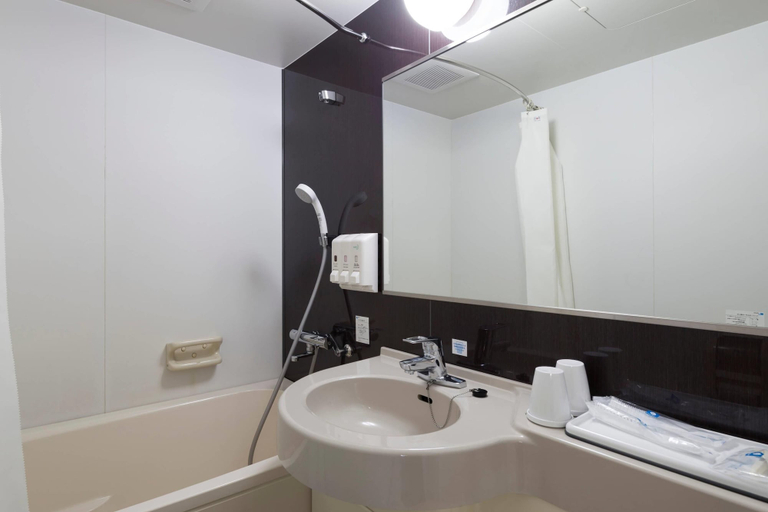 Bathroom 5, Comfort Hotel Tsubamesanjo, Sanjō