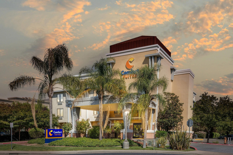 Exterior & Views 2, Comfort Suites Vacaville-Napa Valley Area, Solano