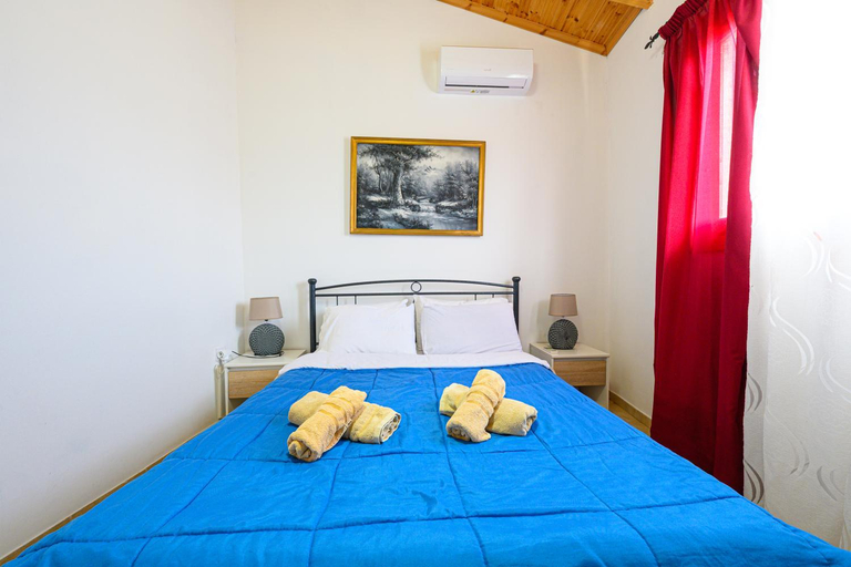 Bedroom 3, The mansion of Dionisos and Dimitras 7, West Greece