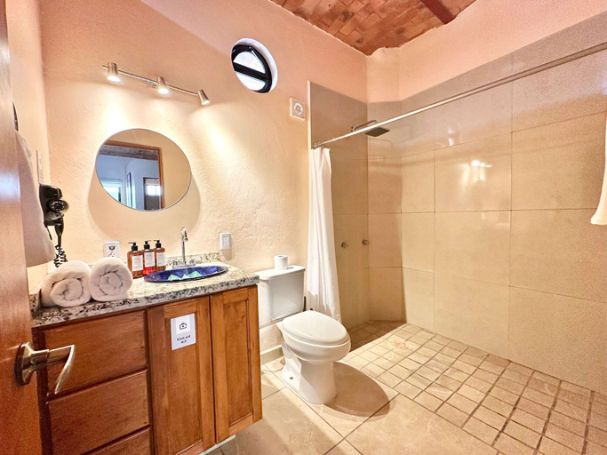 Room 2, Studio With Salt Water Pool, Chapala