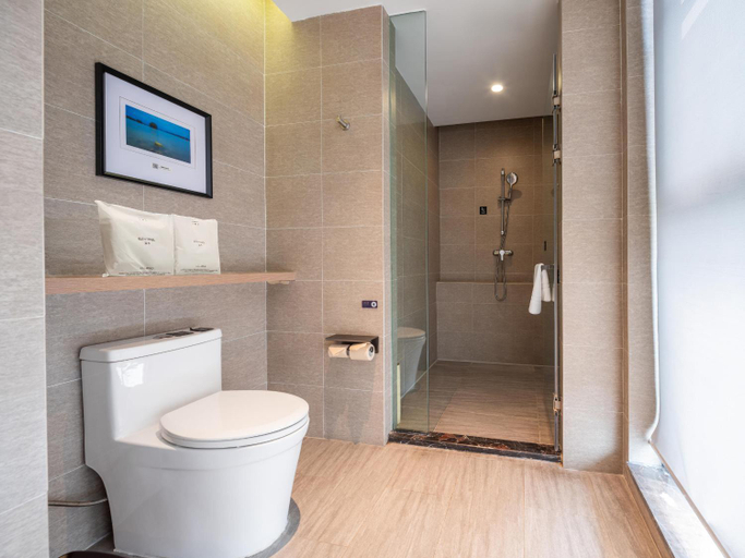 Bathroom 3, Atour Hotel Xuzhou Global Harbor High Speed Railway Station, Xuzhou