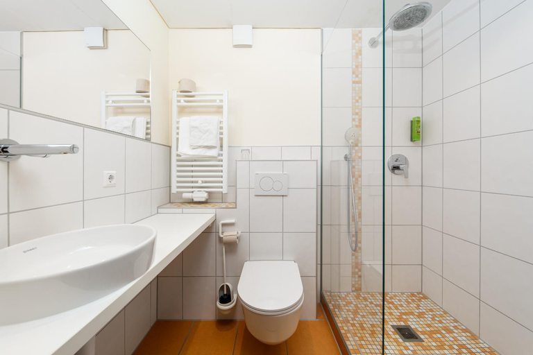 Bathroom 3, Gartenhotel Feldeck, Waldshut