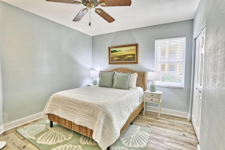 Bedroom 4, Tides 1-211, Pinellas