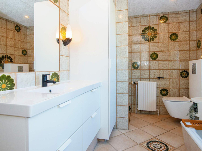 Bathroom 3, 8 person holiday home in Ulfborg, Holstebro