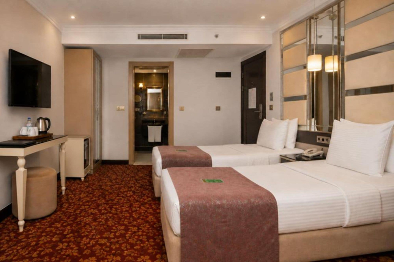 Bedroom 3, Elite World Nest Van, Merkez
