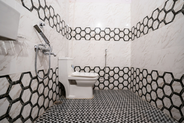 Bathroom 4, Hotel Relax inn, Jaisalmer