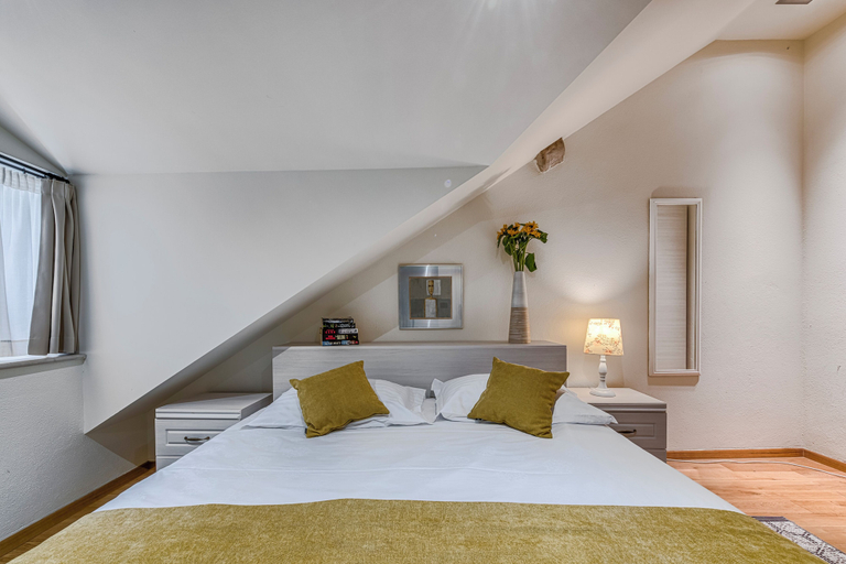 Bedroom 3, Palmotta Palace 4*, Dubrovnik