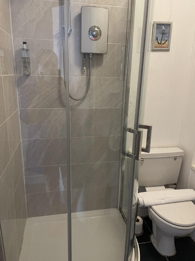 Bathroom 3, The Lamb Inn, Wiltshire
