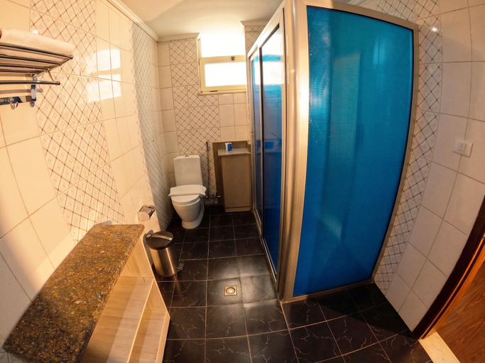 Bathroom 5, Victoria Guest House Apartments, Addis Abeba
