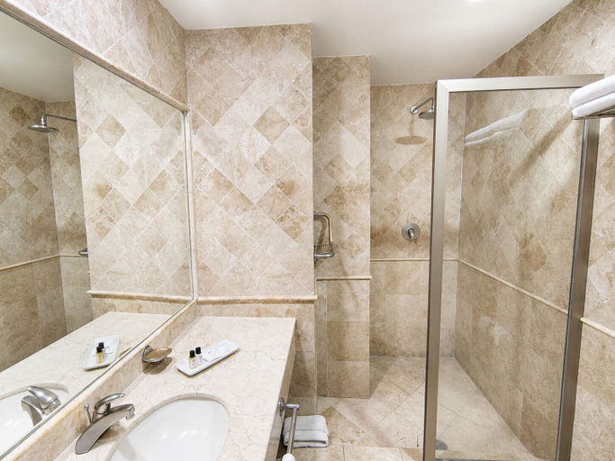 Bathroom 4, We Hotel Aeropuerto, Mexico City