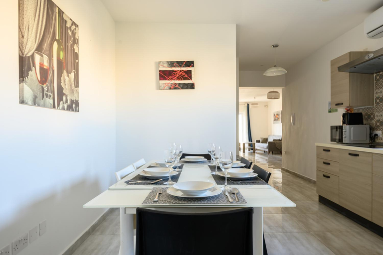 Others 5, F3 Room 1, Private Double room with private bathroom and balcony