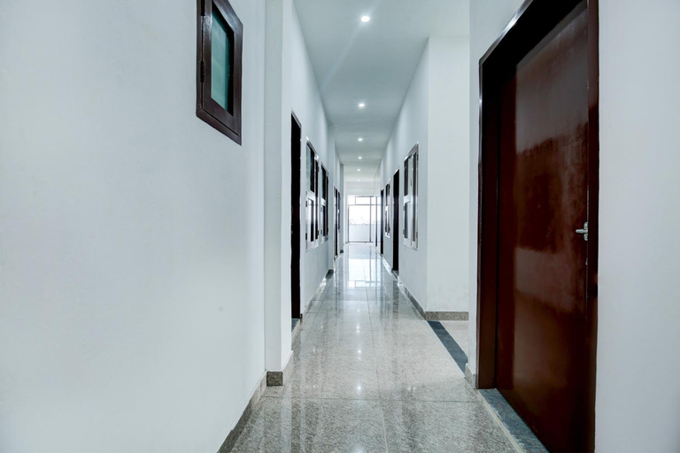 Public Area 2, Hotel O NRI Guest House, Patiala