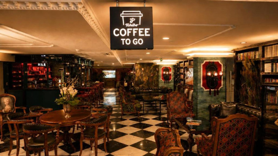 Food & Drinks 5, Elite World Nest Van, Merkez