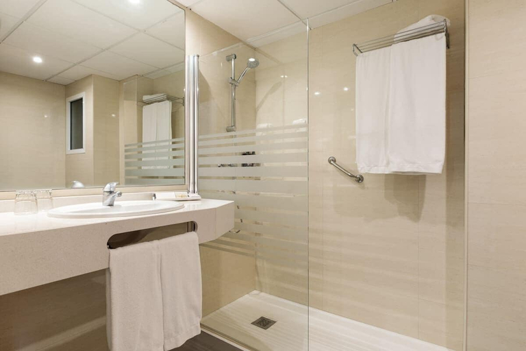 Bathroom 5, Hotel Best Oasis Park, Tarragona