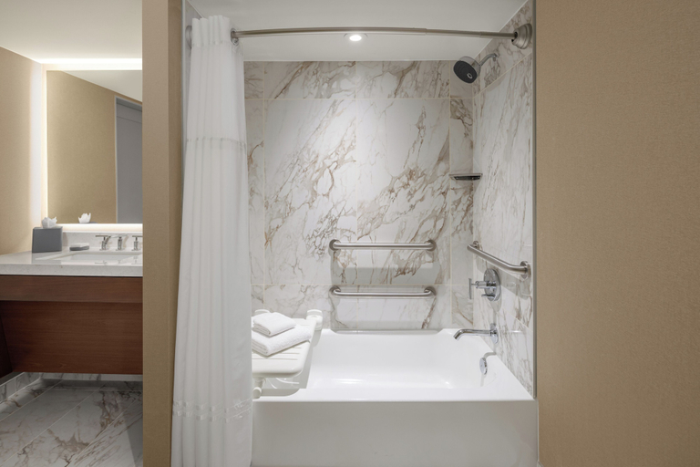 Bathroom 5, Houston Marriott Uptown by the Galleria, Houston