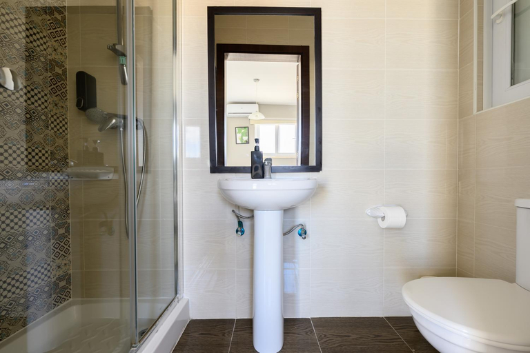 Bathroom 3, F5 Room 1, Private Double room with private bathroom and balcony in shared Flat