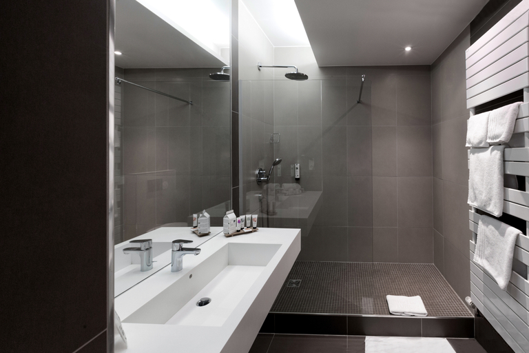 Bathroom 4, Hôtel de l'Europe by Happyculture, Bas-Rhin