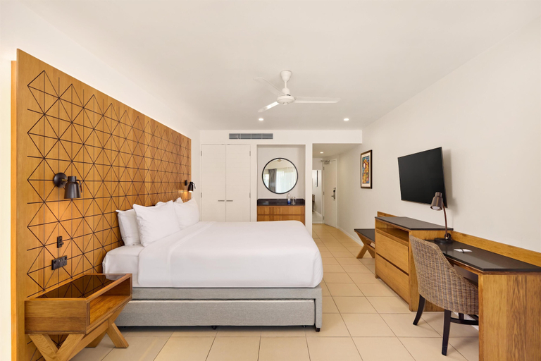 Bedroom 4, Radisson Blu Resort Fiji Denarau Island, Ba