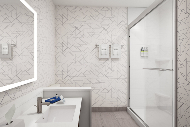 Bathroom 5, Holiday Inn Express GLOUCESTER by IHG, Gloucester