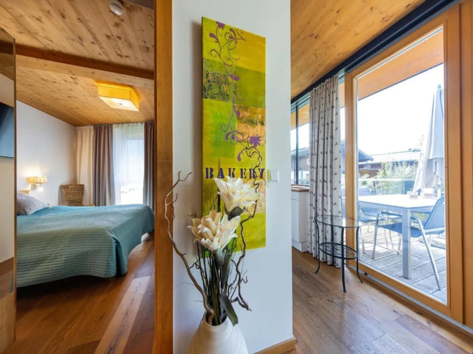 Room 3, Apartment in Wildkogel near Ski Lift, Zell am See