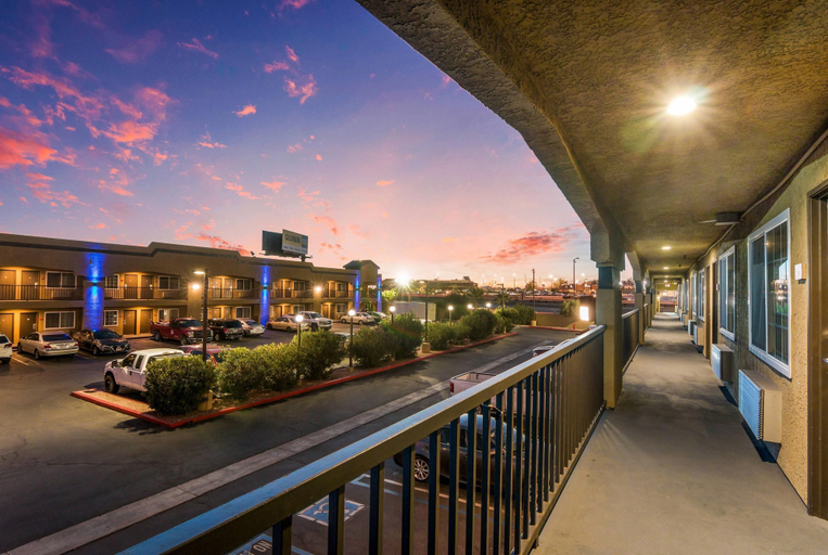 Exterior & Views 2, Econo Lodge Hesperia - Victorville I-15, San Bernardino