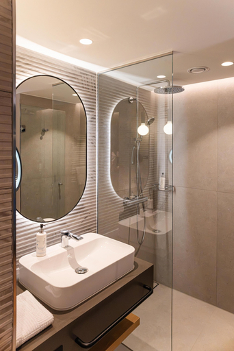 Bathroom 4, ATLANTIC Hotel Frankfurt - New opening, Frankfurt am Main