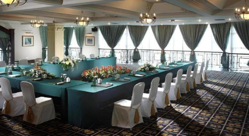 Food & Drinks 5, Wuxi Tai Hu Hotel, Wuxi